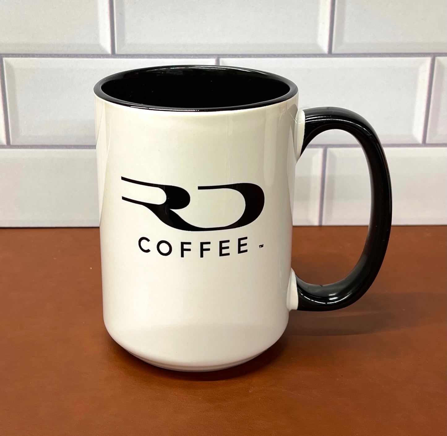 RD BLACK AND WHITE CERAMIC